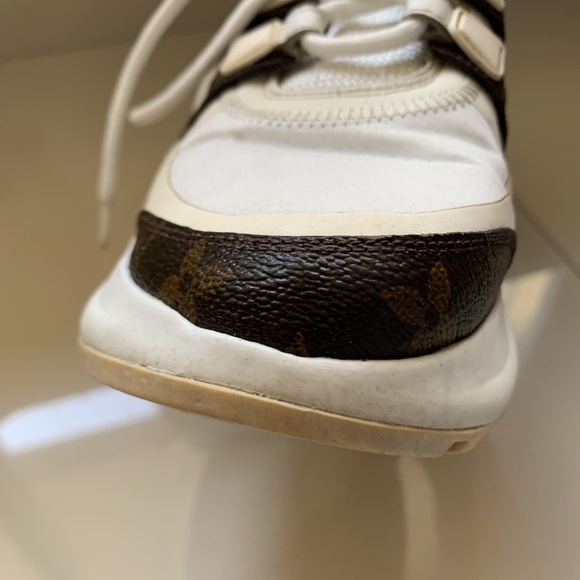 Authentic Louis Vuitton Archlight Sneakers 37 - Picture 9 of 15